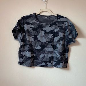 Lululemon Cropped Too Size 6